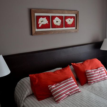 At Suites Кордова Номер фото